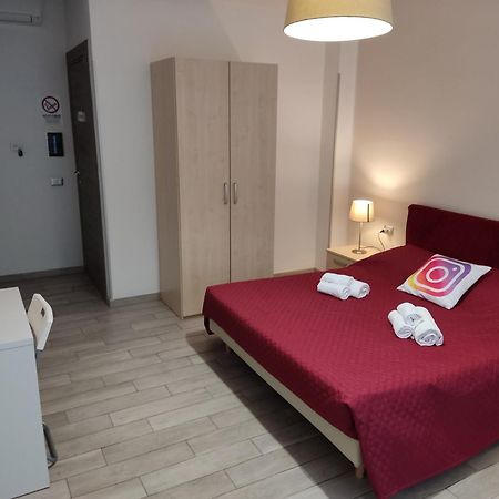 Guest House Web Room Піза Екстер'єр фото