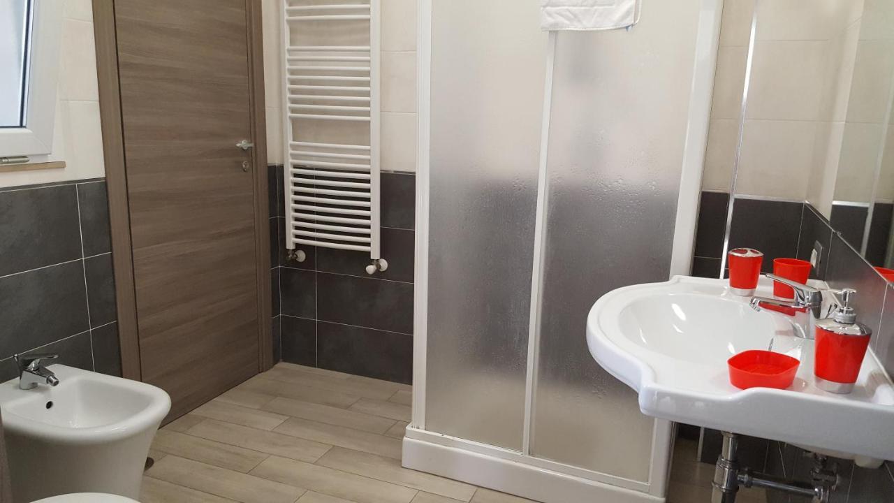 Guest House Web Room Піза Екстер'єр фото