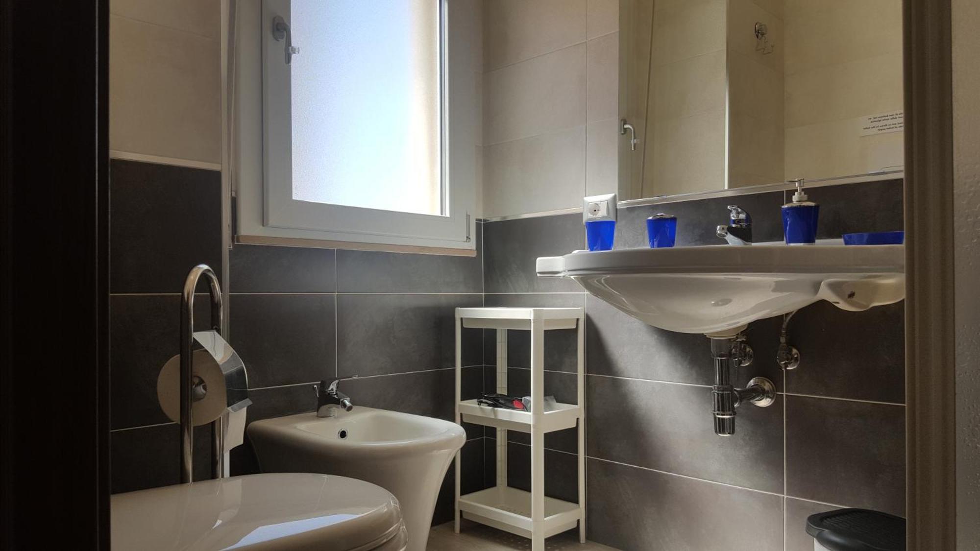 Guest House Web Room Піза Екстер'єр фото