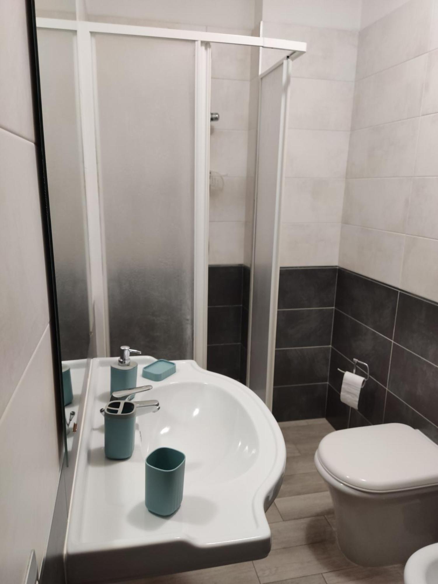 Guest House Web Room Піза Екстер'єр фото